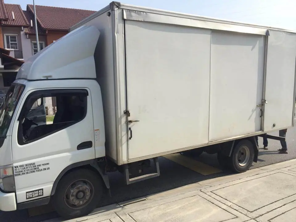 5 tons lorry